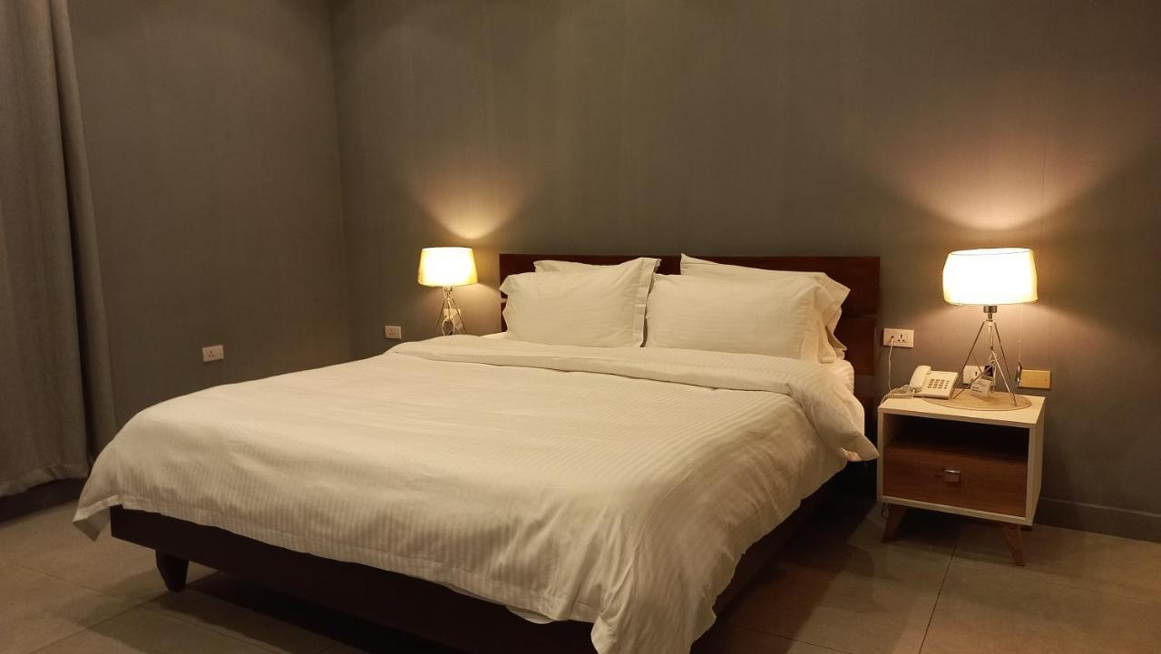 Tropicana Beach & Resort Elwa ภายนอก รูปภาพ